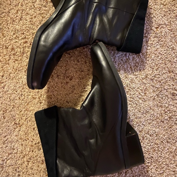 Gorgeous Black Booties🖤 - Picture 11 of 16